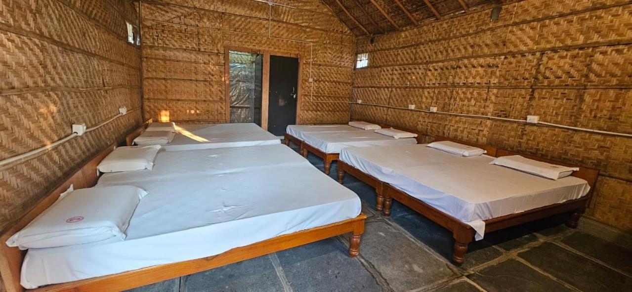 The King On The Rocks Resort ฮัมปี ภายนอก รูปภาพ