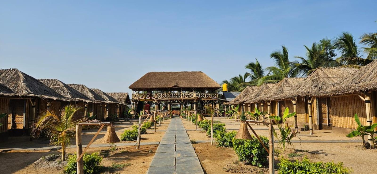The King On The Rocks Resort ฮัมปี ภายนอก รูปภาพ